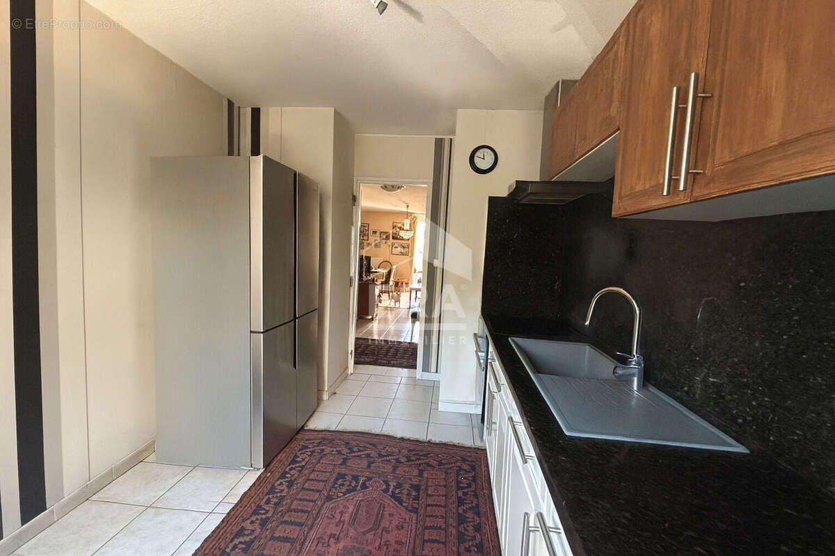 Appartement à PORT-DE-BOUC