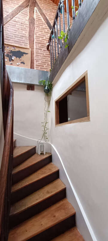 Proche centre Saint Martial Charmant type 3 en duplex - photo 10