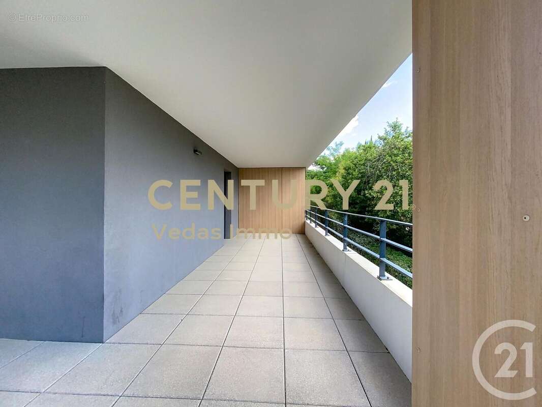 Appartement à SAINT-JEAN-DE-VEDAS