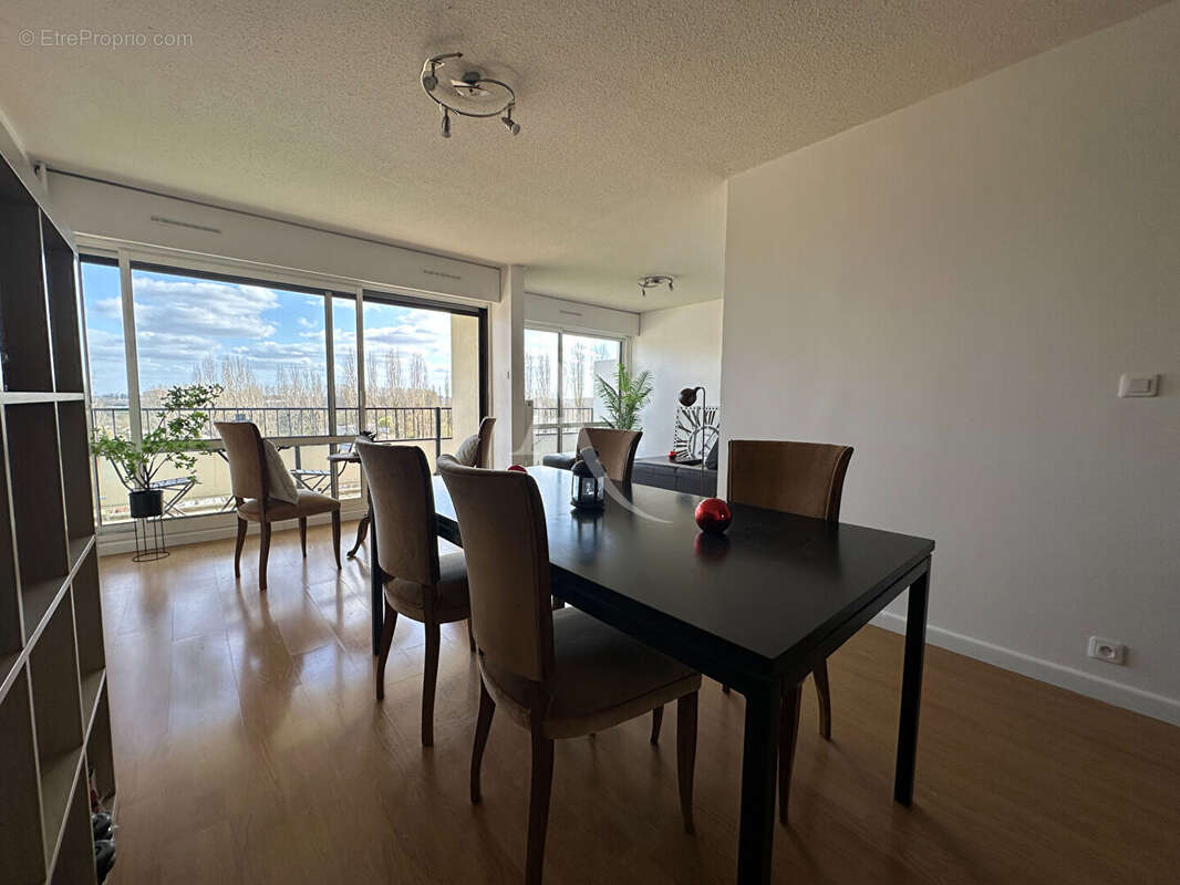Appartement à BLANQUEFORT