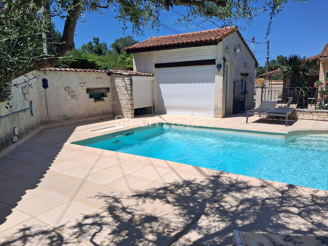 Maison à MONTELIMAR