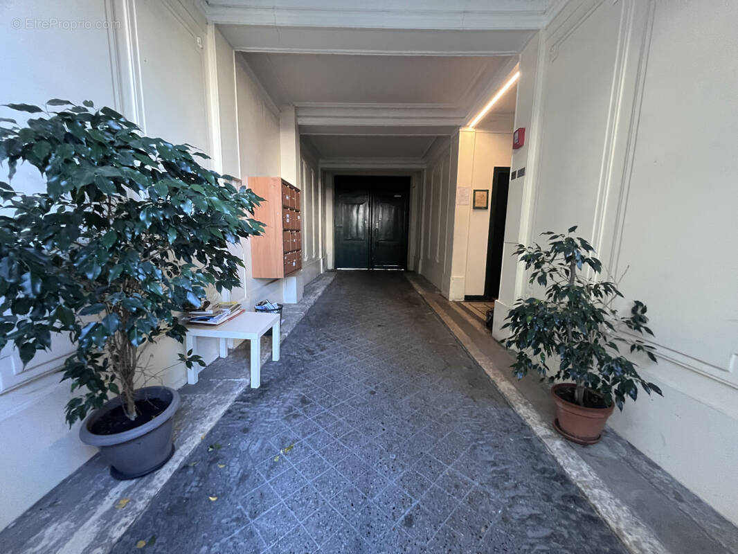 Appartement à ISSY-LES-MOULINEAUX