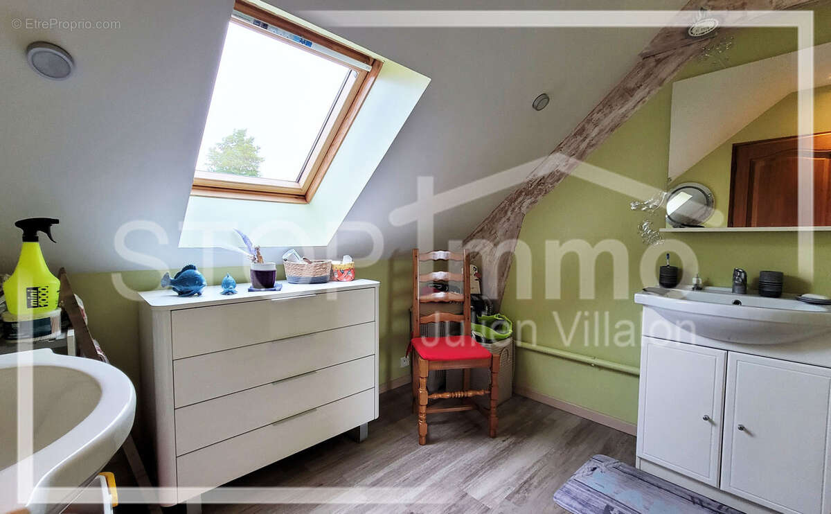 Maison à ESTREELLES