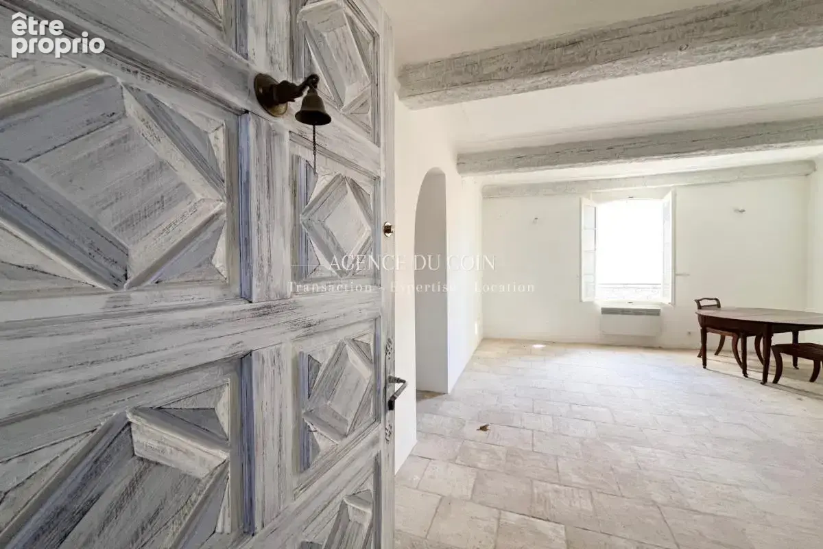 83830 claviers haut var superbe batisse de village a renover - photo 1