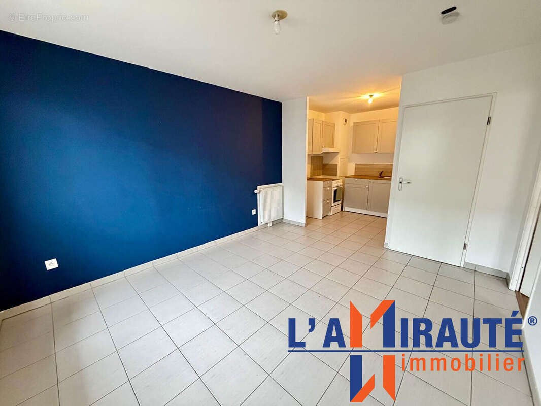 Appartement à SARTROUVILLE