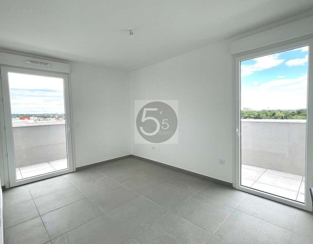 Appartement à LATTES