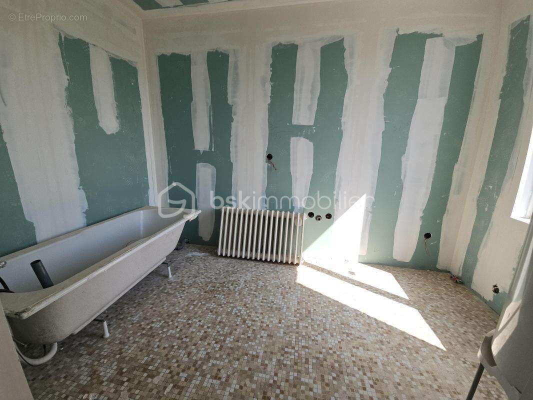 Maison à SIN-LE-NOBLE