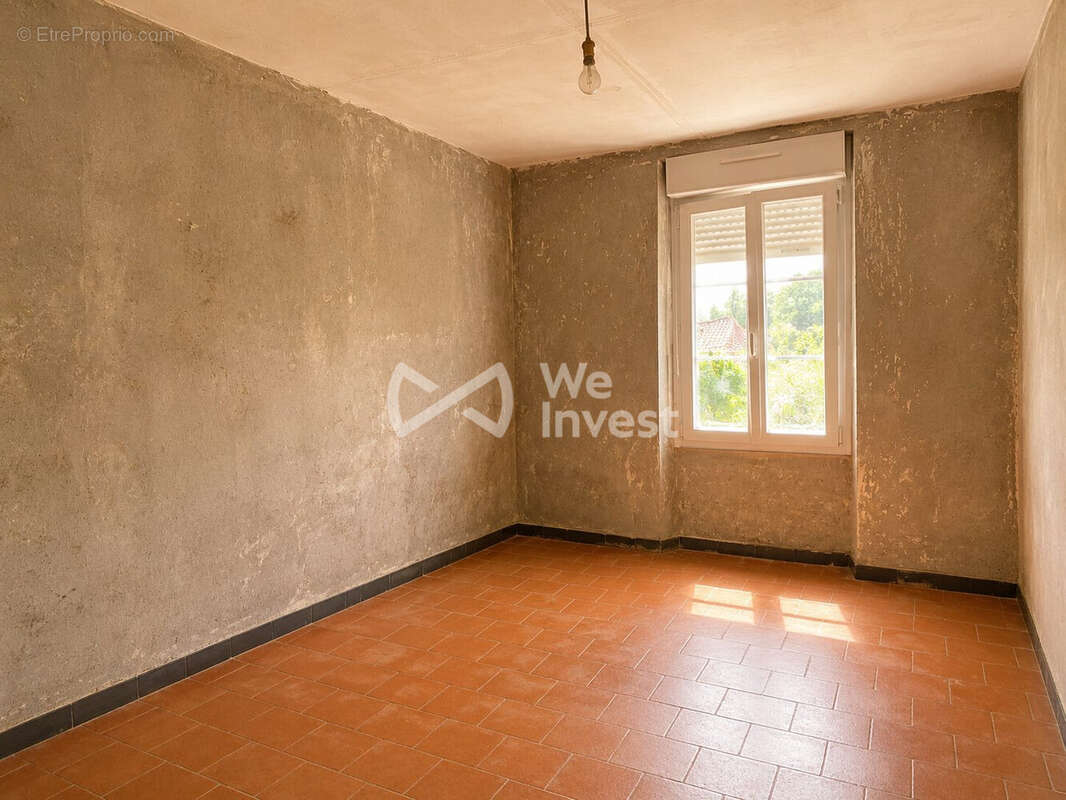 Maison 100 m² à Saint-Christoly-De-Blaye  - photo 7
