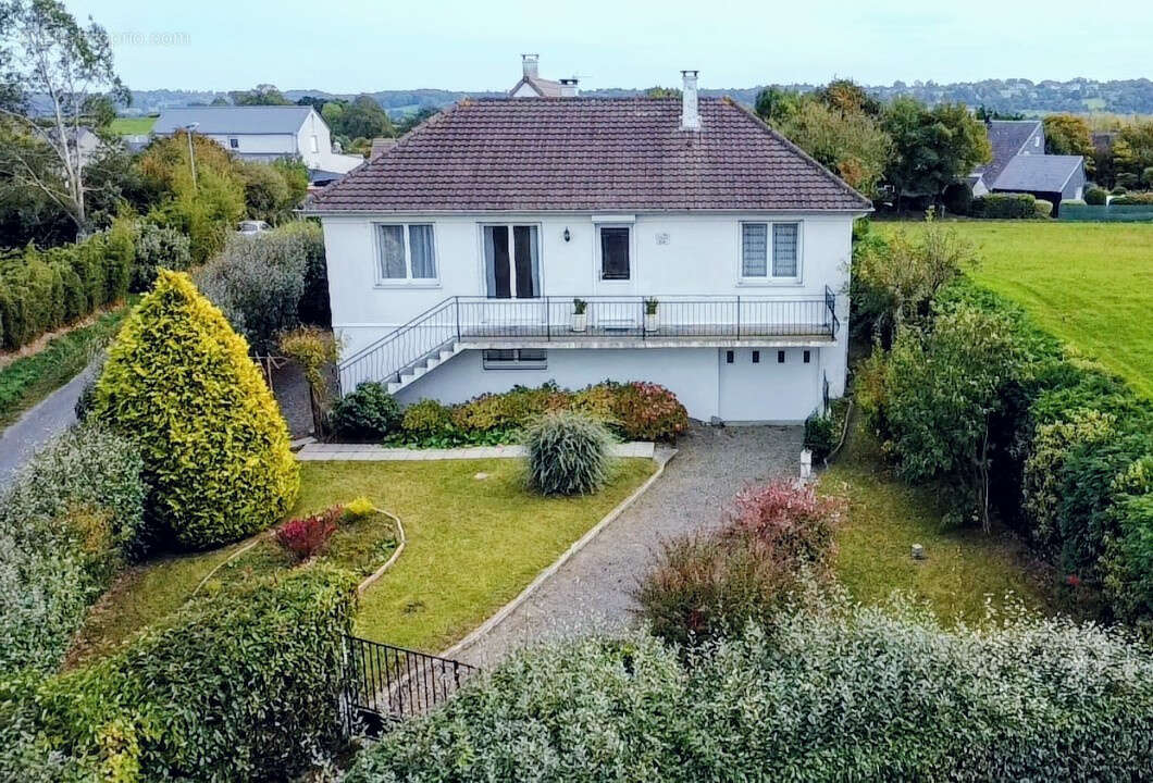 Maison à SAINT-PAIR-SUR-MER