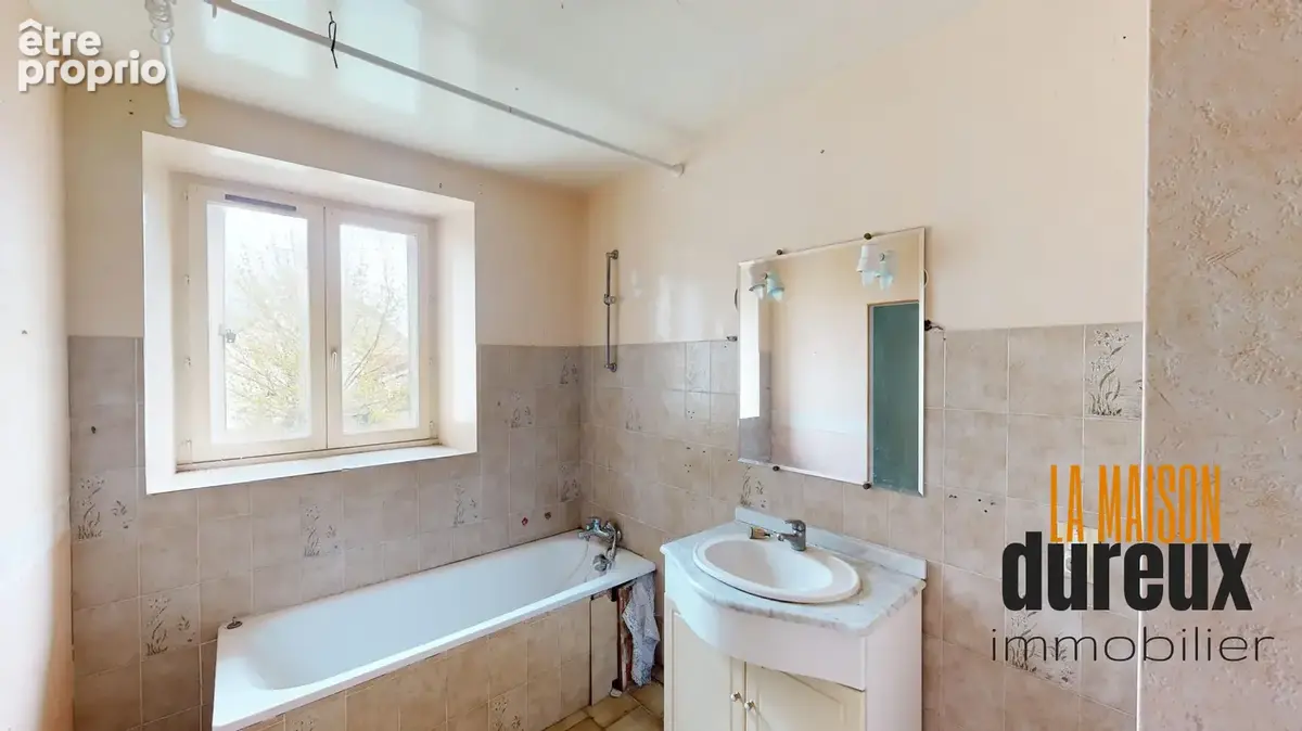 Appartement 105 m² à Valay  - photo 7