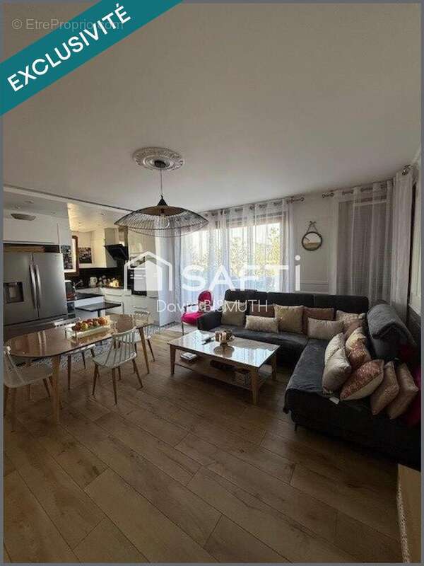 Photo 3 - Appartement à GENNEVILLIERS