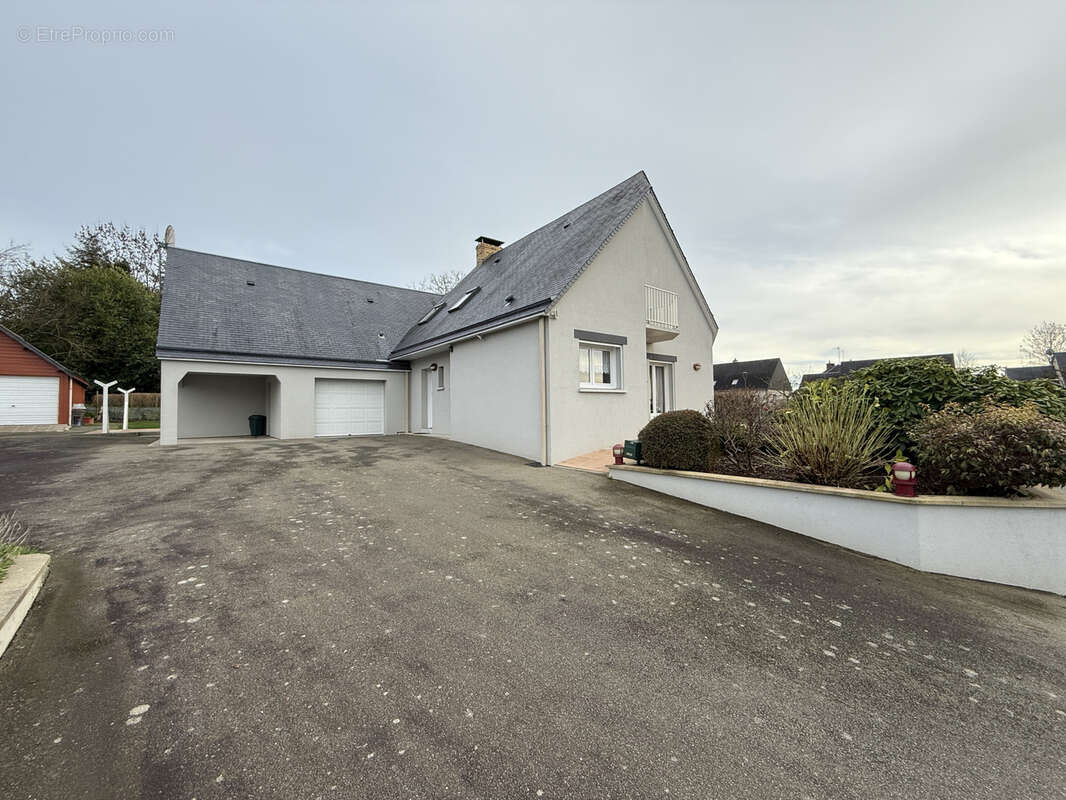 Maison à LE NEUFBOURG