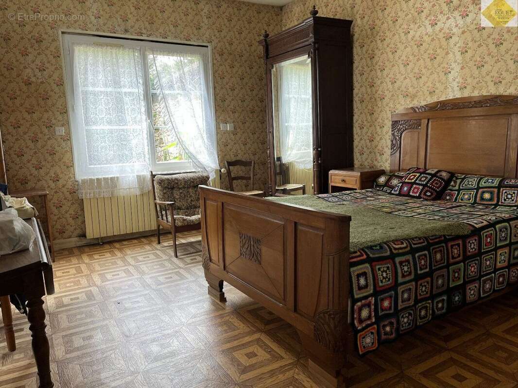 Maison à SAINT-PIERRE-DE-MAILLE