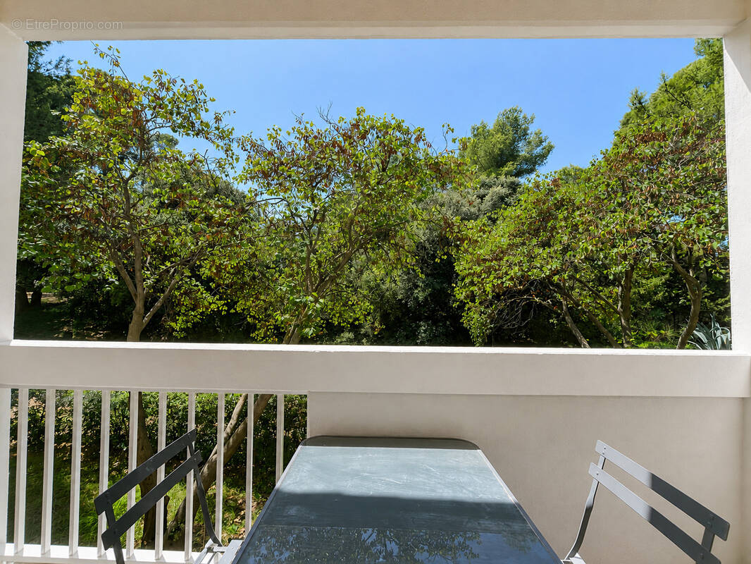 Appartement à MARSEILLE-8E