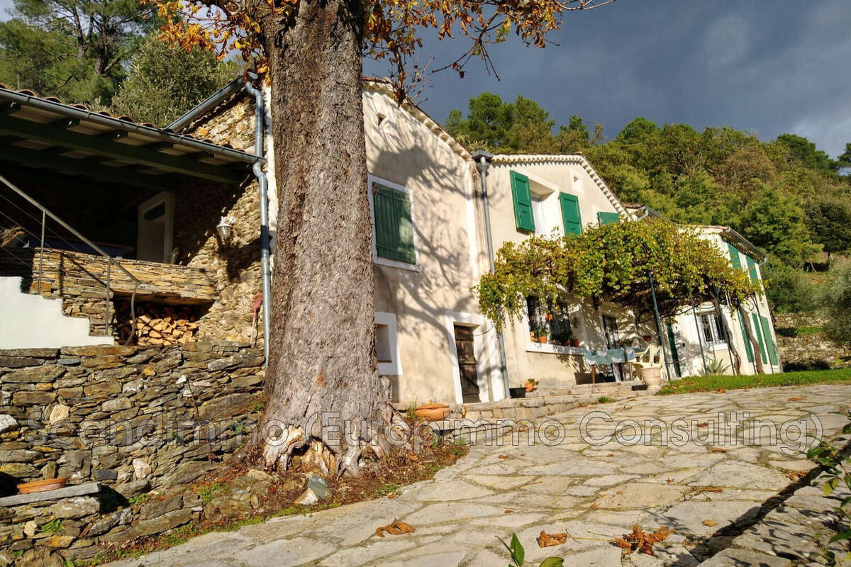 Maison à SUMENE
