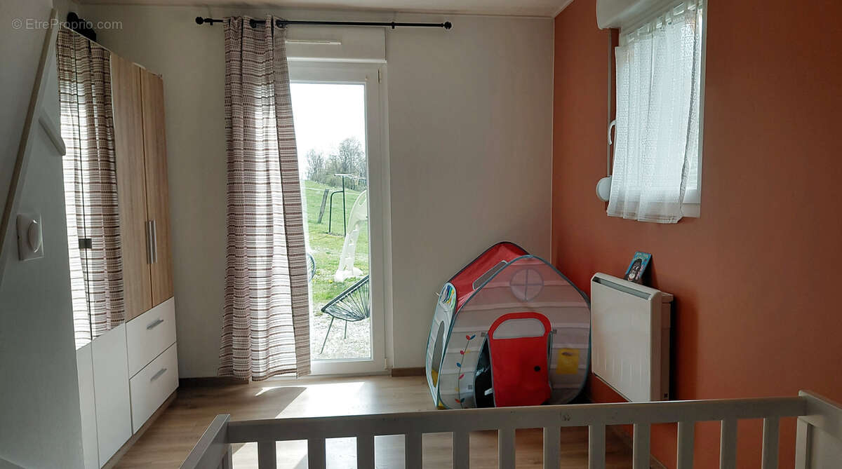 Maison à PLAIMBOIS-VENNES