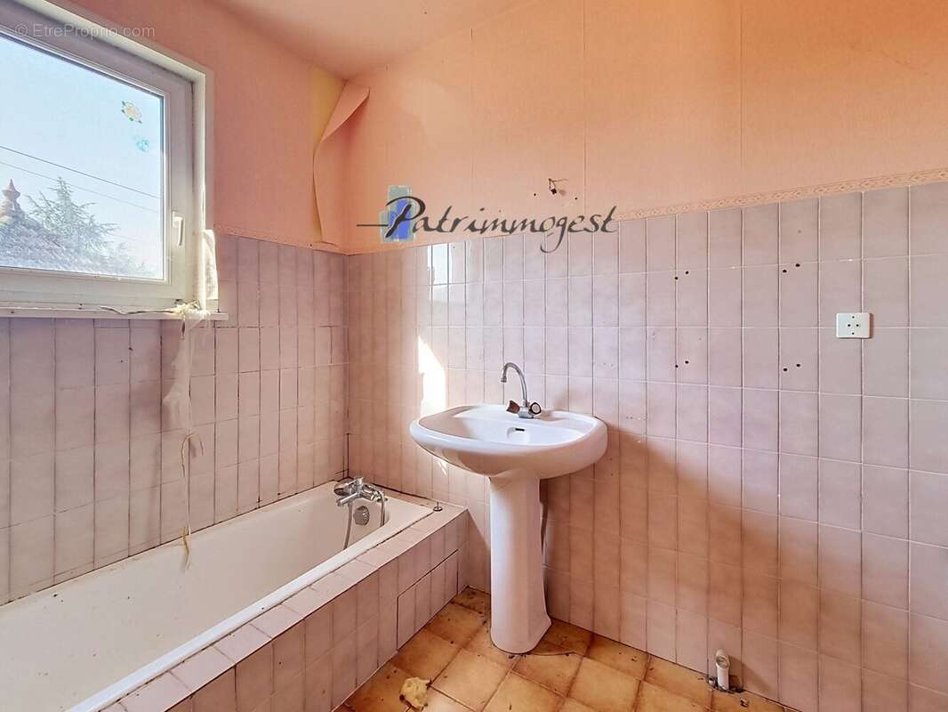 Maison 74 m² à Cuzieu  - photo 7