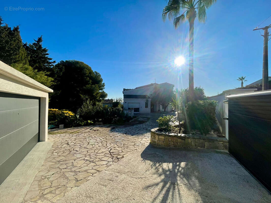 Maison à FREJUS