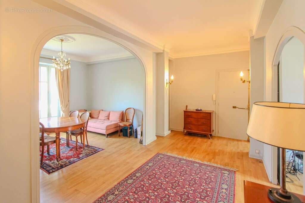 Biarritz - proche du centre ville-  bel appartement t4 de style art deco avec garage et cave - photo 5