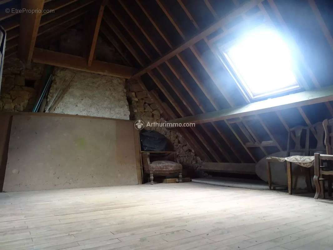 Maison à CHAMPSECRET