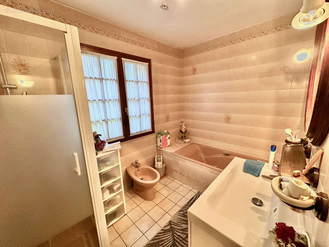 Maison à SAINT-GERMAIN-DU-PUY