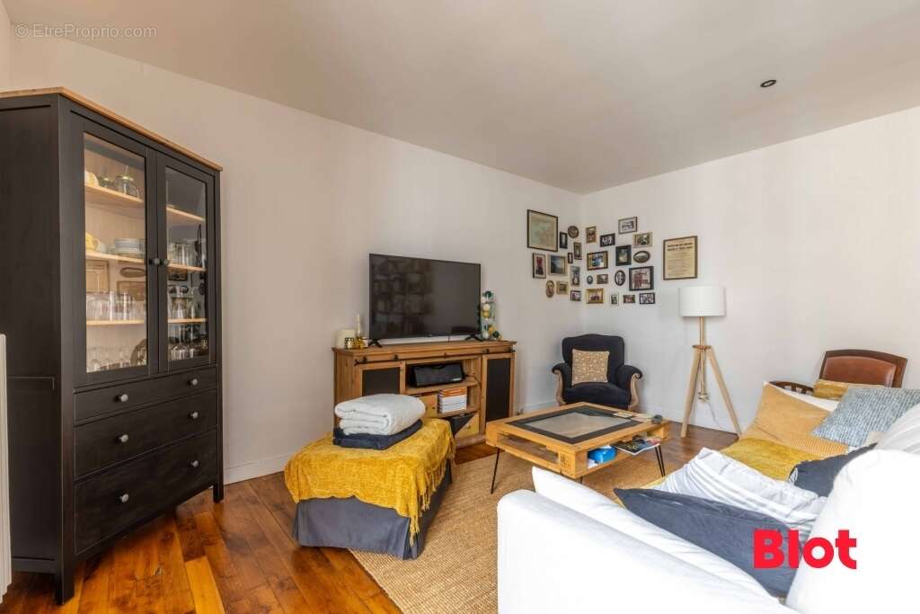 Appartement à FOUGERES