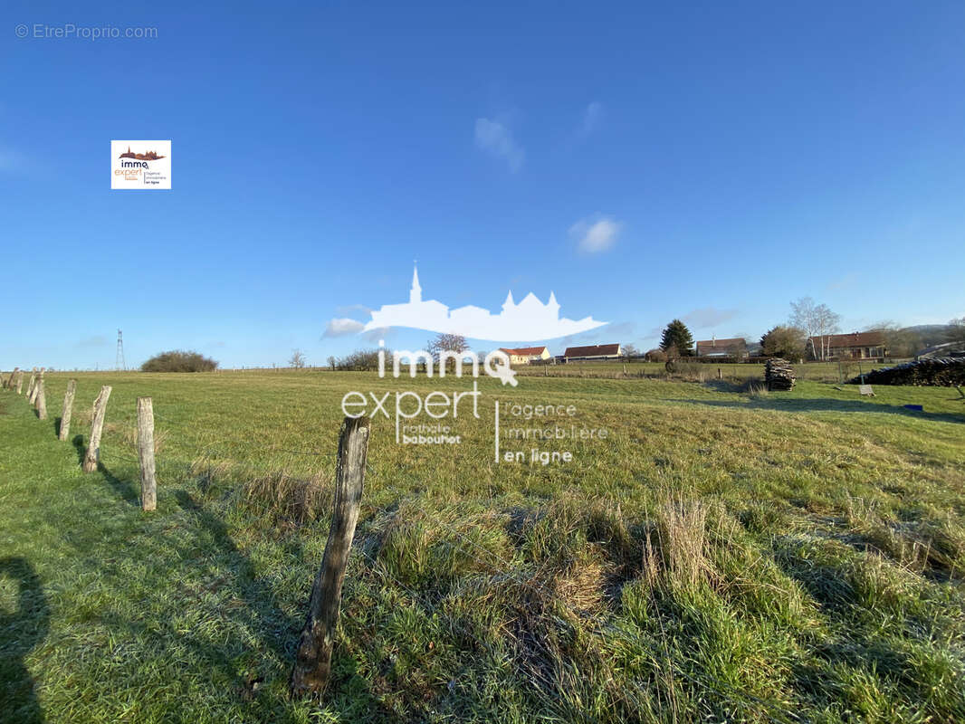 Terrain à VROVILLE