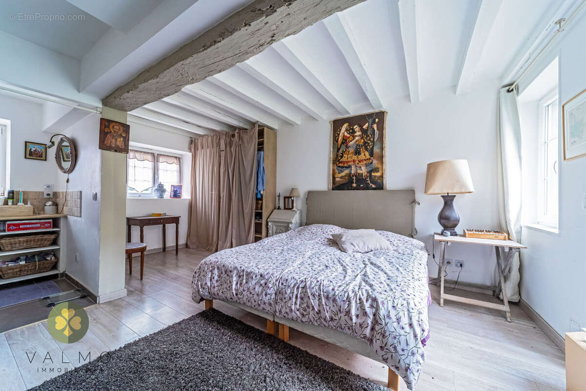 Maison à BAZAINVILLE