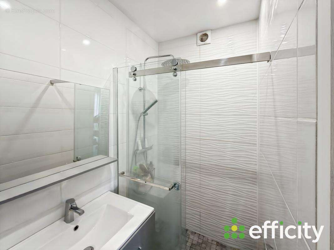 Maison à TOURNON-SUR-RHONE