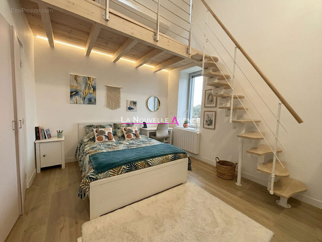 Grande maison de ville renovee avec garage et jardin - photo 11