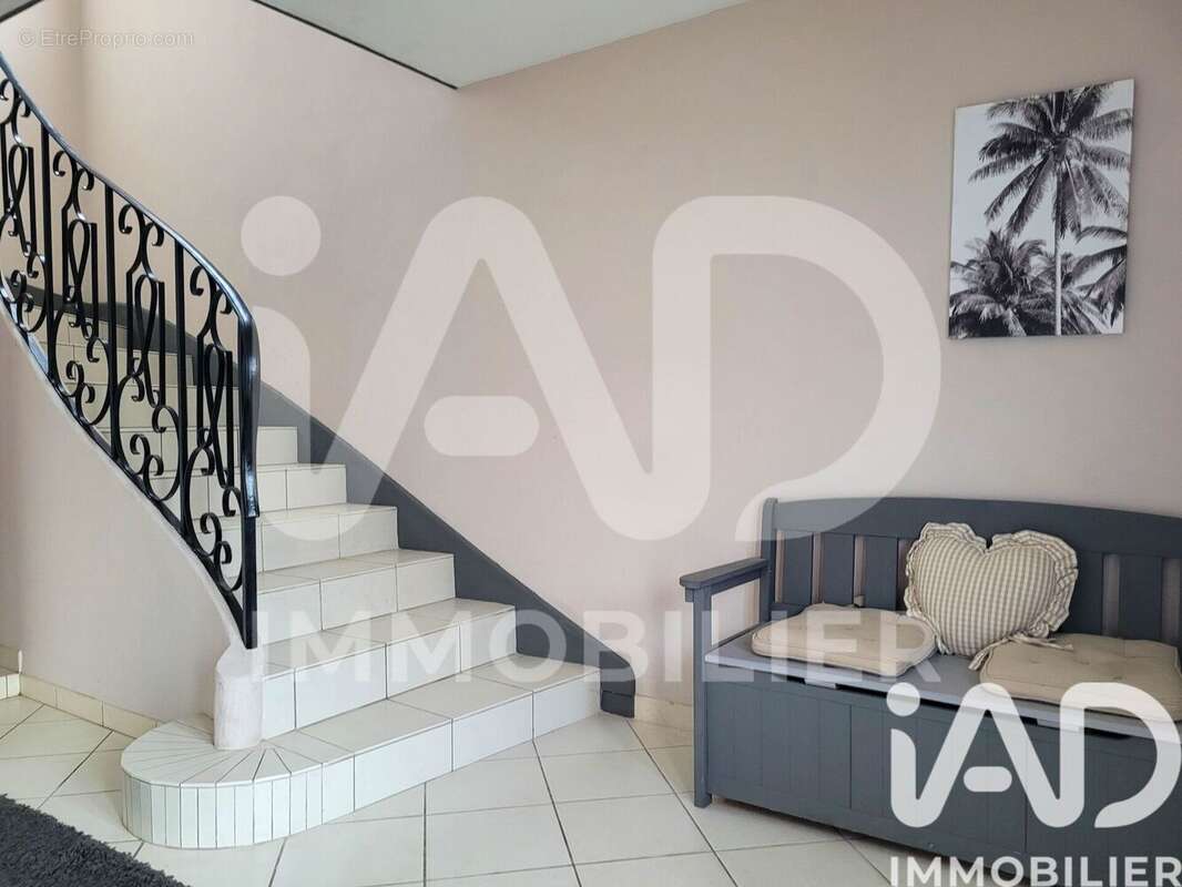 Photo 2 - Maison à MONTLUCON