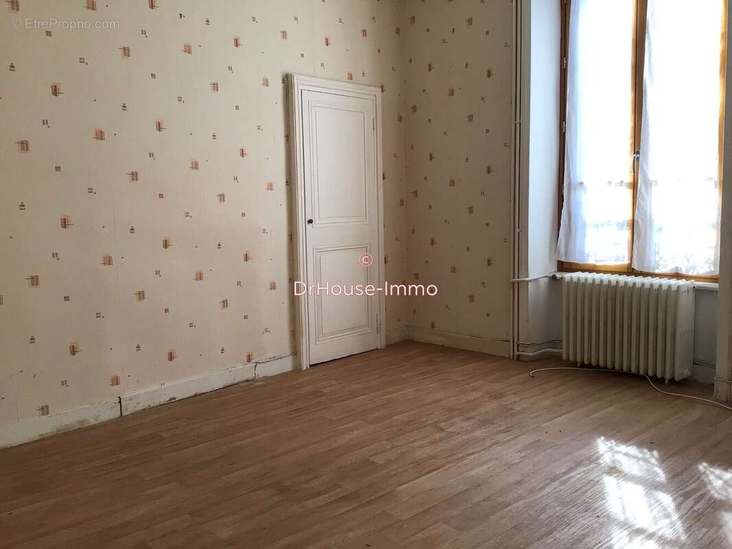 Appartement à QUIMPERLE