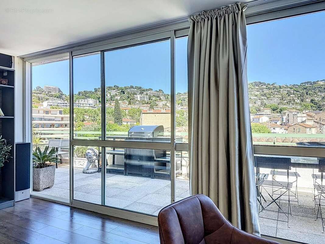 Appartement à LE CANNET