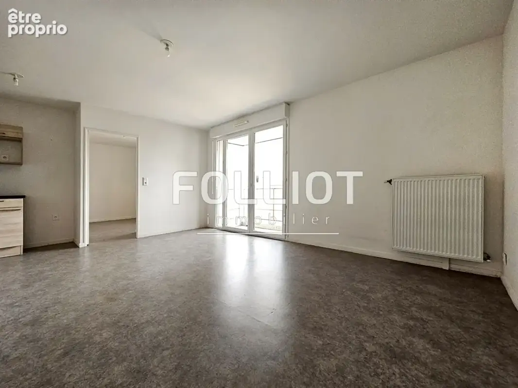 Appartement récent 2 pièces à Caen-balcon-cave-parking-Rue de Falaise - photo 4