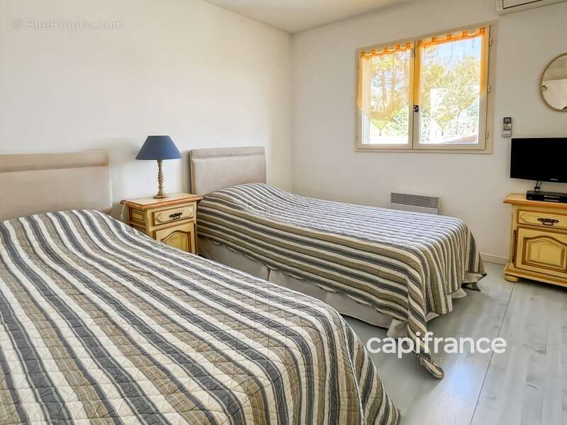 Maison à BAGNOLS-EN-FORET