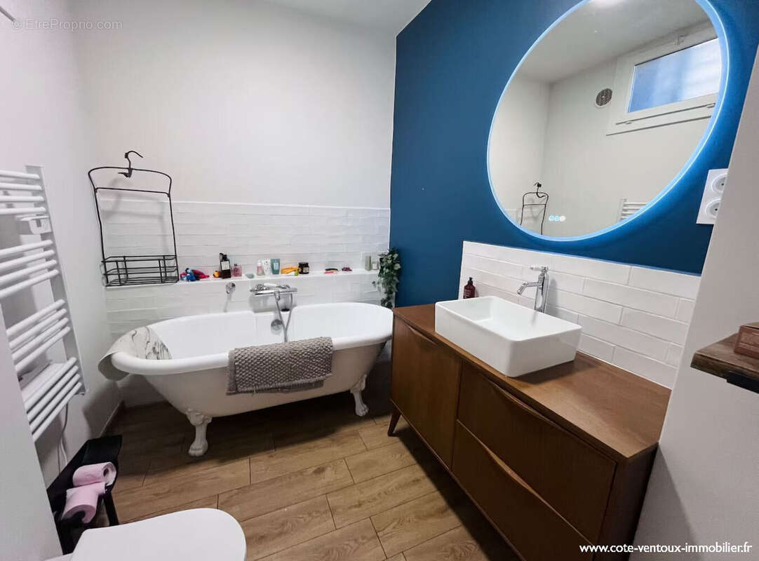 Maison à PERNES-LES-FONTAINES