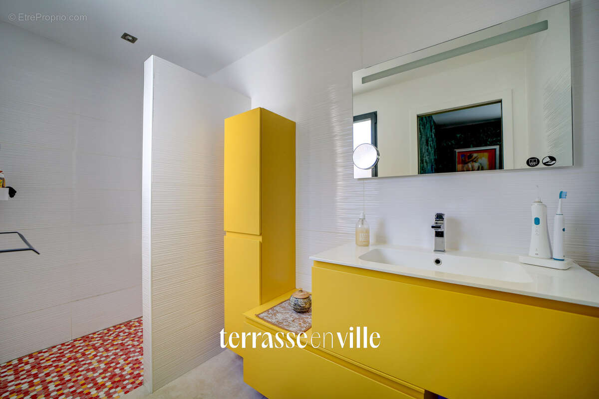 Gémenos - village a pied - villa d'architecte t5 185m2 - dépendance - calme - 1 090 000 € - photo 18