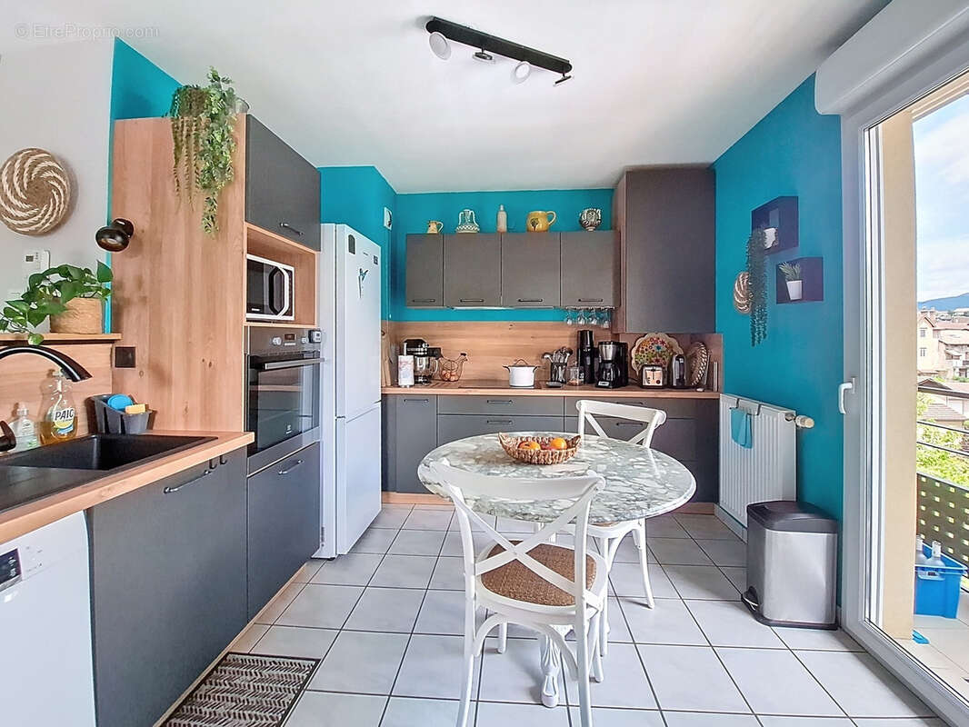 Appartement à RIVES