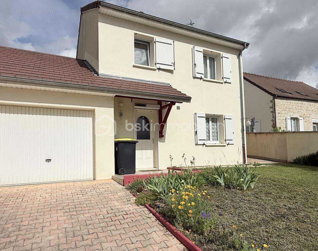 Maison à ATHEE