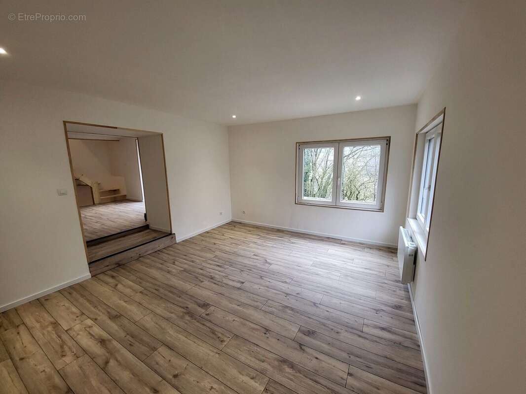 Maison à ALLONDRELLE-LA-MALMAISON