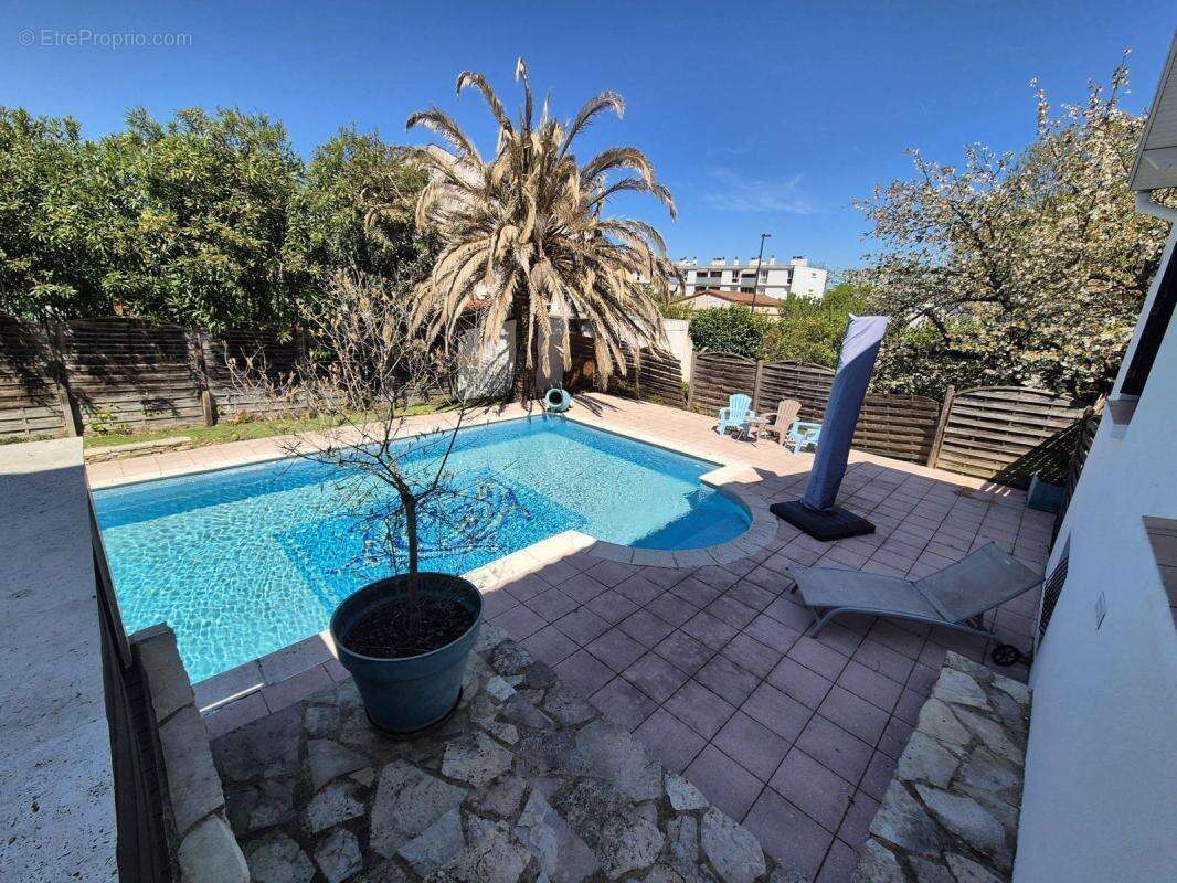 Magnifique maison de 121.13 m² avec son garage et sa piscine - photo 18
