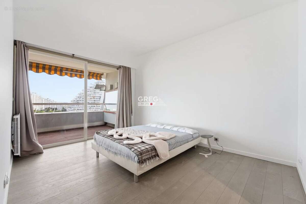 Appartement à VILLENEUVE-LOUBET
