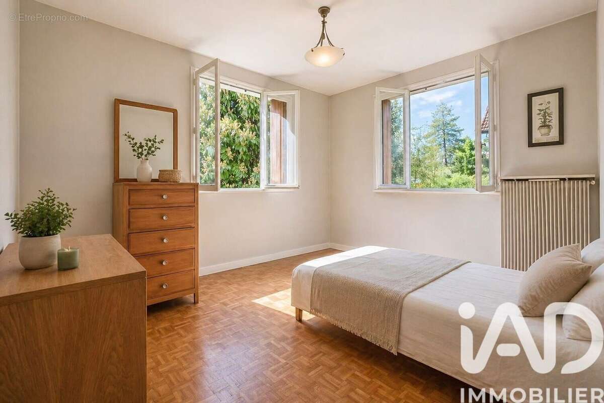 Maison 254 m² à Egly  - photo 8
