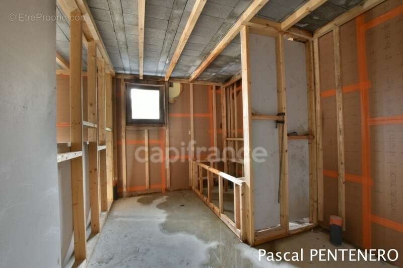 Terrain à LA CHAPELLE-D'ABONDANCE