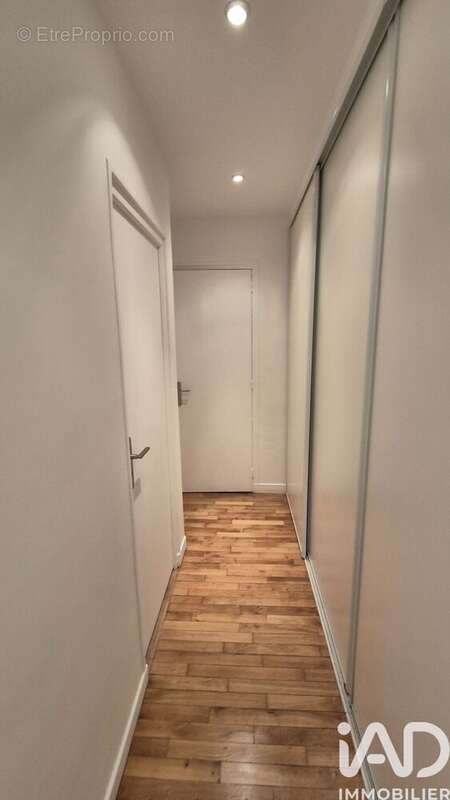 Photo 7 - Appartement à PUTEAUX