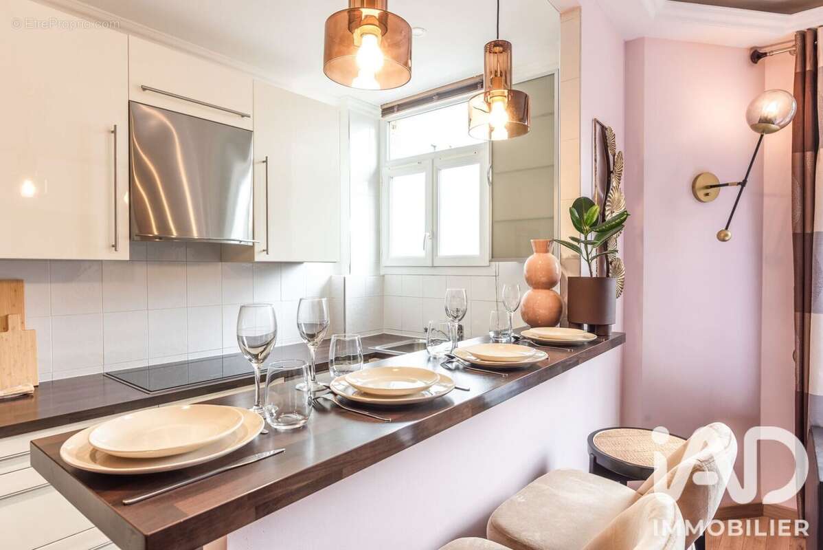 Photo 8 - Appartement à PARIS-15E