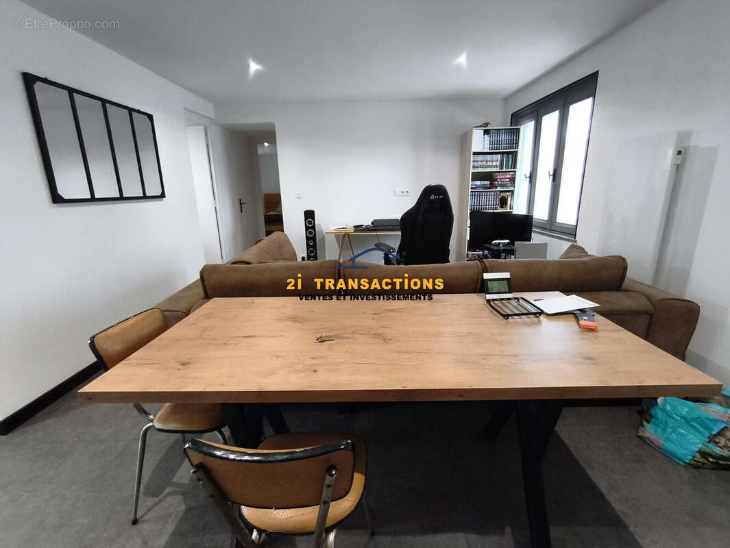 Appartement à SURY-LE-COMTAL