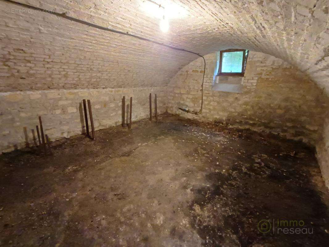 Maison à POURU-SAINT-REMY