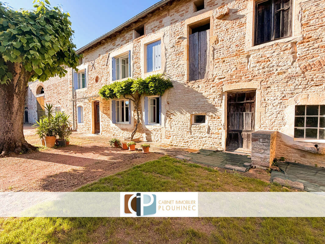 Maison à CLESSE