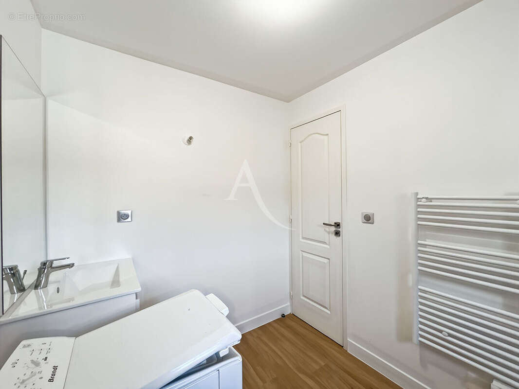 Maison à MOISSY-CRAMAYEL